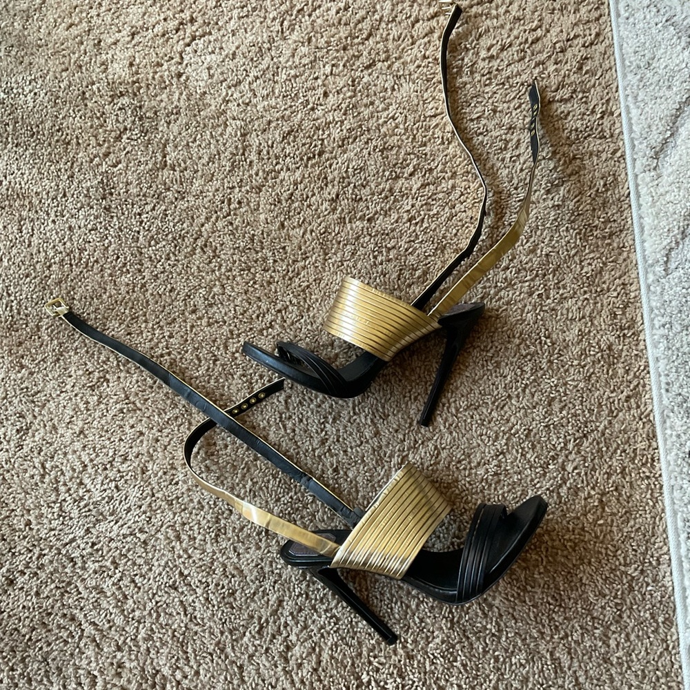 Donald J Pliner Sandals